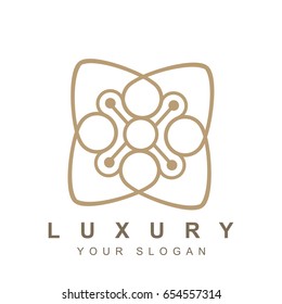 natural luxury logo