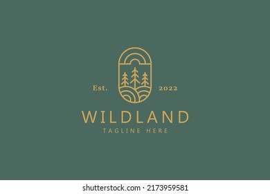 Vorlage für das natürliche Logo des Pine Tree im Freien. Vektorgrafik-Zeichen