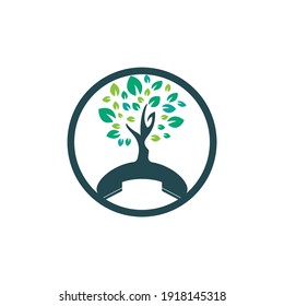 Die Natur nennt sich Vektorlogo-Design. Behandeln Sie eine Baumsymbol-Designvorlage.	