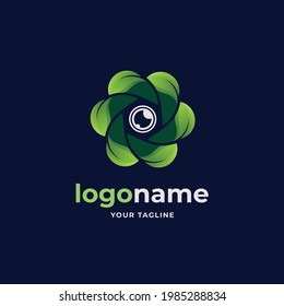 Naturlinse-Logo. mit Rundblattform und Farbverlauf-mehrfarbigem Logo. Logo-Illustration der Linse