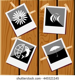La naturaleza. Fotografías sobre un escritorio de madera. Iconos vectores.