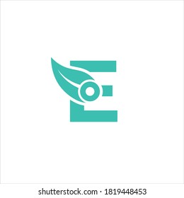 Plantilla vectorial de diseño del logotipo de la letra E de la Naturaleza
