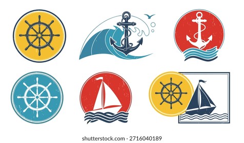 El conjunto de emblemas náuticos incluye diseños vintage de ruedas de barcos, anclas y veleros con una textura afligida para la marca marítima.