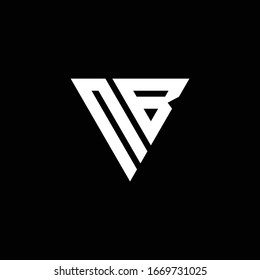 Monograma de la letra del logotipo con la plantilla de diseño de forma triangular aislada en fondo negro