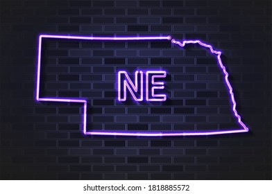 Mapa de Nebraska lámpara de neón brillante o tubo de vidrio. Ilustración vectorial realista. Muro de ladrillo negro, sombra suave.