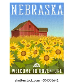 Cartel de viaje de Nebraska. Dibujo vectorial de girasoles frente al viejo granero rojo.
 Paisaje rural.