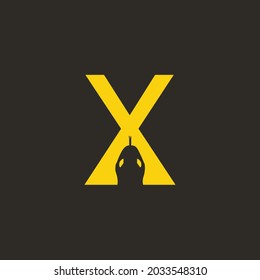 Negatives Leerzeichen-Alphabet Anfangszeichen X mit einem Design eines SNAKE