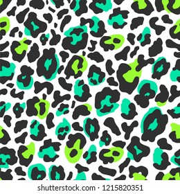 Neon green leopard seamless pattern in 80s-90s style. Exotic animal background.