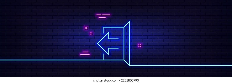 Efecto luminoso neón. Icono de línea de flecha de cierre de sesión. Símbolo de cierre de sesión. Puntero de navegación. Icono de resplandor de neón de 3d línea. Banner de pared de ladrillo. Esquema de cierre de sesión. Vector
