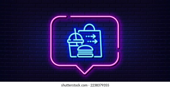 Burbuja de habla de luz neón. Icono de línea de entrega de alimentos. Hamburguesa de queso con un signo de bebida suave. Símbolo del servicio de restauración. Fondo neón de luz. Línea de brillo de entrega de comida. Banner de pared de ladrillo. Vector