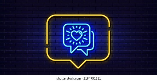 Burbuja de habla de luz neón. Icono de la línea de chat de los amigos. Señal de amor de amistad. Símbolo de negocio de asistencia. Fondo neón de luz. Los amigos chatean la línea de brillo. Banner de pared de ladrillo. Vector