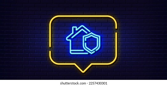 Burbuja de habla de luz neón. Icono de línea de seguro residencial. Cartel de protección de la casa. Símbolo de defensa de propiedad. Fondo neón de luz. Línea de resplandor del seguro residencial. Banner de pared de ladrillo. Vector
