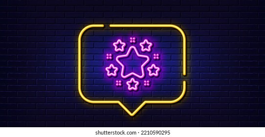 Burbuja de habla de luz neón. Icono de línea de estrellas. Mejor signo de clasificación. Símbolo de fuegos artificiales. Fondo neón de luz. Las estrellas brillan en línea. Banner de pared de ladrillo. Vector