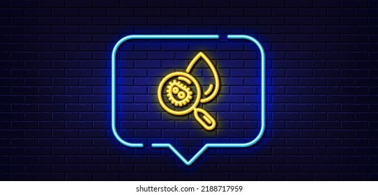 Burbuja de habla de luz neón. Icono de línea de análisis de agua. Señal sucia de caída de agua. Bacteria de búsqueda. Fondo neón de luz. Análisis del agua línea de brillo. Banner de pared de ladrillo. Vector