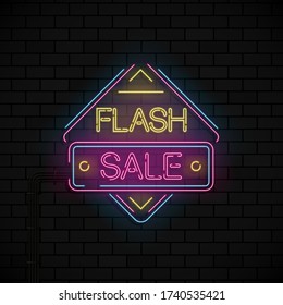 Neon ofrece una plantilla para el descuento y la venta flash en el fondo de ladrillos negros. Neón azul, rosa y amarillo. Ilustrador de vectores.