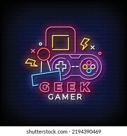 Neon Sign geek gamer con fondo de pared de ladrillo