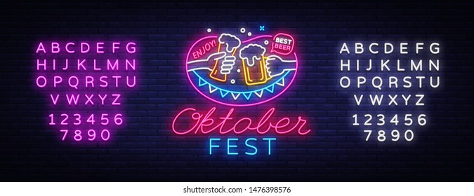 Signo de neón al vector del festival oktoberfest. Menú Oktoberfest Neon Sign Vintage ilustración de grabado vectorial para invitación a la fiesta. Plantilla de diseño. Ilustración vectorial. Editar signo de neón de texto