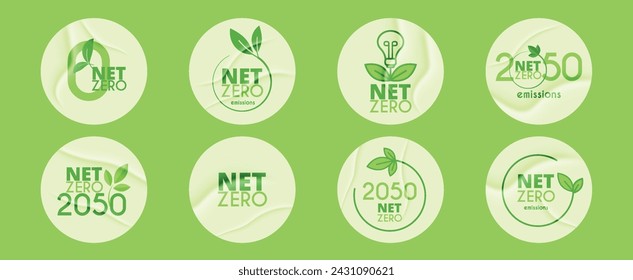 Conceptos de Cero Neto y Neutral en Carbono. 8 pegatinas redondas pegadas. Icono de reducción de emisiones de carbono, energía sostenible y verde. Logo ESG y CO2 neutral. Ilustración vectorial sobre fondo verde