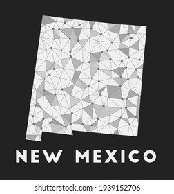 New Mexico - Kommunikationsnetzplan von uns Staat. Neues Mexiko trendiges geometrisches Design auf dunklem Hintergrund. Technologie, Internet, Netzwerk, Telekommunikationskonzept. Vektorgrafik.
