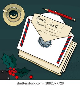 Postal de Año Nuevo con fondo azul oscuro. Sobre abierto con una vieja carta de papel escolar a Santa y lápiz rojo. Café y bullfinch con bayas. Tarjeta de felicitación de Navidad con sello. Correo de correo.