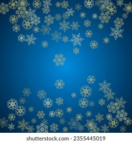 Nieve de Año Nuevo sobre fondo azul. Copos de nieve con brillo de oro. La nieve de Navidad y Año Nuevo cae como telón de fondo. Para las ventas de temporada, ofertas especiales, banners, tarjetas, invitaciones de fiesta, volantes. Invierno helado en azul.