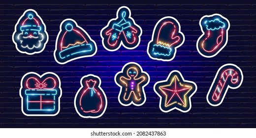 El juego de los stickers de Año Nuevo. Iconos brillantes. Concepto de Año Nuevo y Navidad. Ilustración vectorial para el diseño