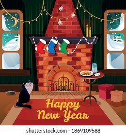 Interior acogedor de Año Nuevo con chimenea. El gato sonriente se calienta cerca del fuego. Galletas de Navidad y leche para Santa. Se puede usar como postal, invitación, banner o afiche.