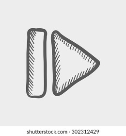 Icono de esbozo de botón siguiente para web y móvil. Icono de gris oscuro vector dibujado a mano sobre fondo gris claro.