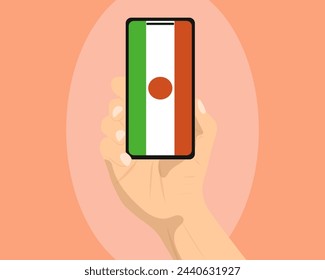 Bandera de Níger en la pantalla de un teléfono móvil, sosteniendo un smartphone, publicitando los medios sociales o el concepto de banner, bandera de Níger mostrándose en la pantalla del teléfono, idea de noticias de tecnología