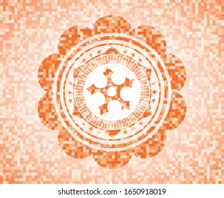 icono de estrella ninja dentro del emblema abstracto, fondo de mosaico naranja