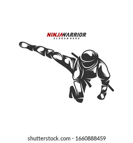 Ilustración vectorial de diseño de guerrero Ninja. Silhouette de un luchador japonés.