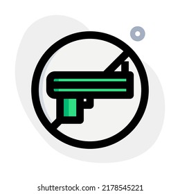 No se permiten armas ni municiones en el restaurante