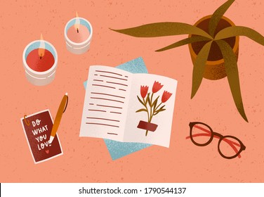 Bloc de notas o diario con hermosa flor seca y texto de escritura rodeado de cosas codiciosas en la ilustración plana del vector de escritorio. Vista superior de la acogedora organización del lugar de trabajo con velas, accesorios y plantas