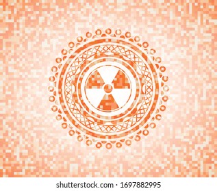 icono nuclear, radioactivo dentro de la ilustración de fondo de mosaico naranja. Mosaico geométrico cuadrado sin fisuras con emblema interior.