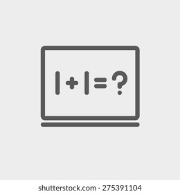 Números en la línea delgada del icono de la pizarra para el diseño web y móvil, moderno minimalista plano. Icono vector de gris oscuro sobre fondo gris claro.