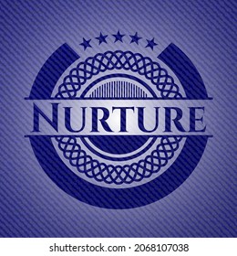 Insignia de crianza con textura de denim. Ilustración vectorial. Detallado. 