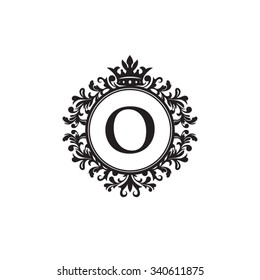 O initial logo. Luxury ornament crown logo