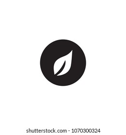 o with leaf letter vector logo