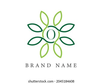 O Brief mit Blumenlogo. Vektorlogo-Vorlage
