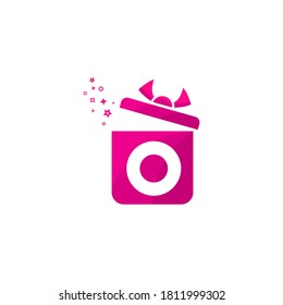 o letra Caja de regalo Modelo de vectores de diseño de logotipo.Plantilla de regalo de logotipo. Carta o en la caja para presente. El diseño conceptual presenta emblemas y señales. Icono de caja de regalo color rosa.o logotipo de caja de regalo