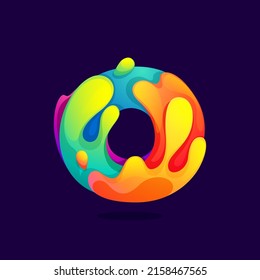 O logo de lettre avec éclaboussures de jus, vagues et gouttes. Icône multicolore avec lumière et dégradés. Parfait pour l'art positif, le design pour enfants, la publicité dynamique, l'emballage de jus, l'identité colorée.