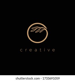 o LETTER LOGO LUXURY WITH DRAWING LEAF