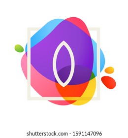 Logotipo de letra en marco cuadrado en fondo de salpicadura de color agua. Estilo de superposición de color. Tipo de vectores para etiquetas, titulares, carteles, tarjetas, etc.