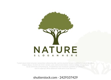 Eichenbaum-Logo. Design-Silhouette eines Baumes. Vektorgrafik