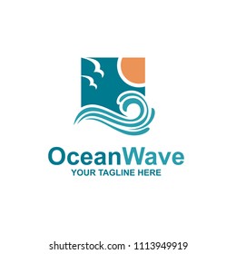 emblema oceánico con olas, sol y gaviotas
