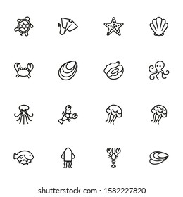 Ocean habitats icon set. Seaanimal concept. Vector illustration can be used for topics like seafood, cuisine, cooking