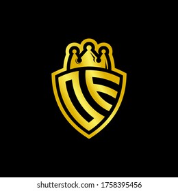 OE-Monogramm-Logo mit Schild- und Krondesign-Vorlage einzeln auf schwarzem Hintergrund