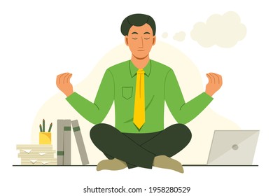 Büromann saß vor der Arbeit auf dem Schreibtisch zu Meditation.