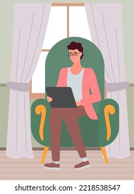 Personal de oficina, trabajo de director y comunicación. Trabajador de oficina en la mesa. Empleados en su área de trabajo. Cooperante. Empresario o empleado que trabaja en su oficina de trabajo de estilo plano
