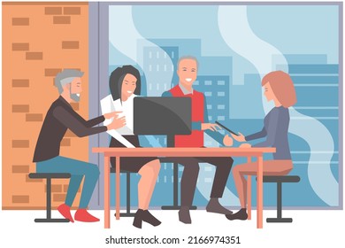 Personal de oficina, trabajo y comunicación. Jefe y subordinados. Varios trabajadores, gerentes. Empleados directivos de diferentes niveles. Trabajadores de oficina. Cotrabajadores. Colegas discuten el trabajo en equipo del proyecto